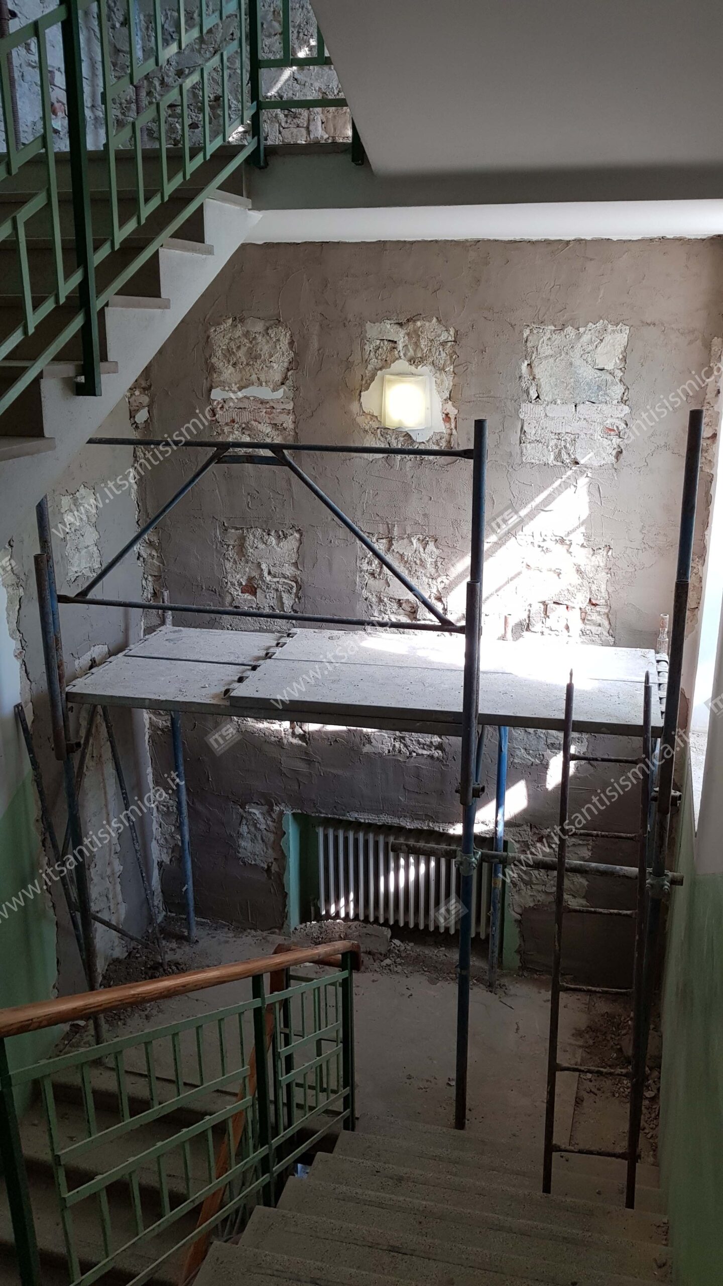 Scuola primaria F. Petrarca di Incisa Valdarno — Incisa Valdarno (FI) — fotografia di cantiere 2